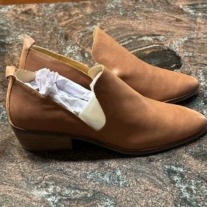 Lucky Brand size 9 1/2 women’s brown shoes. Booties. Brand new in the box.